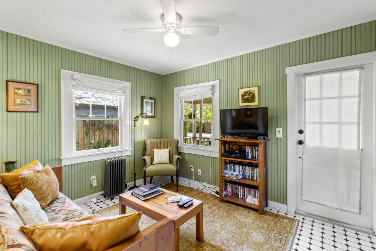 Charming 1923 Cottage At Erehwon Retreat Tampa Extérieur photo