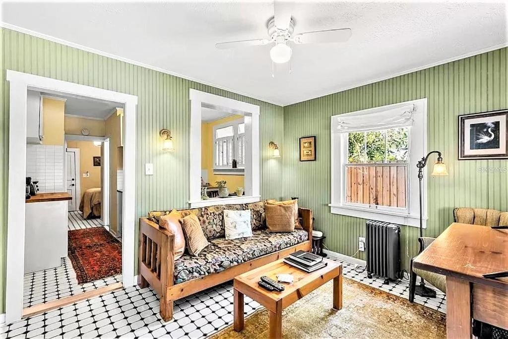 Charming 1923 Cottage At Erehwon Retreat Tampa Extérieur photo